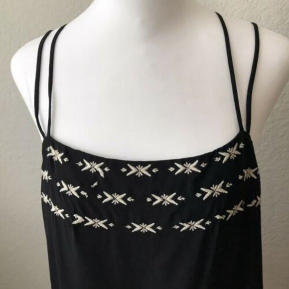 LOFT Black Embroidered Criss Cross Strappy Lined Camisole Top Medium - Picture 4 of 9